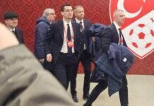 Burleanu a părăsit în direct după meciul de la Istanbul stupoare-in-direct-gestul-facut-de-burleanu-dupa-meciul-de-la-istanbul-l-a-contrariat:-nu-mai-stai,-frate