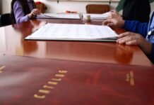 România nu are încă un catalog electronic național, când ar putea dispărea cel clasic romania,-blocata-intre-hartie-si-digital:-de-ce-nu-avem-inca-un-catalog-electronic-national-si-cand-ar-putea-disparea-cel-clasic