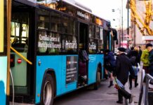 Costul lunar pentru autobuz și metrou la muncă, în funcție de distanță cat-costa-sa-mergi-cu-autobuzul-sau-metroul-la-munca:-sumele-lunare-calculate-pentru-un-drum-dus-intors