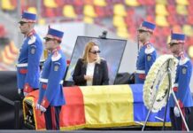 Simona Halep, Andreea Esca și Elisabeta Lipă, la despedirea de Mircea Lucescu simona-halep,-andreea-esca-si-elisabeta-lipa-si-au-luat-ramas-bun-de-la-mircea-lucescu:-marile-valori-sunt-din-ce-in-ce-mai-putine