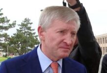 Rinat Ahmetov, om cu avere de 8 miliare de dolari, la priveghiul lui Mircea Lucescu rinat-ahmetov,-omul-cu-o-avere-de-8-miliarde-de-dolari,-a-venit-la-priveghiul-lui-mircea-lucescu:-ma-mandresc-cu-prietenia-noastra