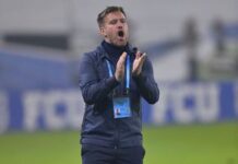 Gigi Becali și Mihai Pintilii au avut altercație în direct gigi-becali-a-intrat-in-direct-si-s-a-contrazis-cu-mihai-pintilii:-ba,-tata,-spune-barbateste-/-am-raspuns-barbateste