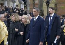 Familia lui Mircea Lucescu a scris o scrisoare deschisă despre un gest de maximă eleganță gest-de-maxima-eleganta-scrisoare-deschisa-a-familiei-lui-mircea-lucescu:-am-simtit-ceva-ce-nu-credeam-posibil