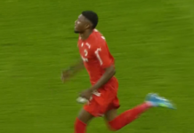 Kennedy Boateng a marcat în semifinala Cupei României și a sărbătorit cu fanii kennedy-boateng-a-marcat-in-semifinala-cupei-romaniei-si-a-sprintat-tot-terenul-sa-se-bucure-cu-fanii