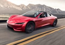Tesla Roadster, supercarul promis, ar putea fi prezentat în următoarea lună supercarul-tesla-care-trebuia-sa-schimbe-lumea-ramane-o-promisiune:-roadster-ar-putea-fi-prezentat-intr-o-luna