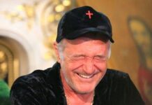 Gigi Becali comentează sigla nouă a lui Dinamo: unit vârcolacul cu cap de lup gigi-becali-a-vazut-noua-sigla-a-lui-dinamo-si-a-reactionat:-au-unit-varcolacul-cu-capul-de-lup-+-eu-imi-pun-oaie,-berbec-cu-coarne