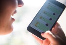 Telefonul poate fi controlat complet fără mâini printr-o setare ascunsă cu ajutorul vocii telefonul-poate-fi-controlat-complet-fara-maini:-setarea-ascunsa-care-te-ajuta-sa-l-folosesti-doar-cu-vocea