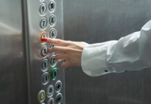 Ce trebuie să faci dacă liftul cade în gol, conform recomandărilor oficiale ce-trebuie-sa-faci-daca-liftul-cade-in-gol.-ce-pozitie-trebuie-sa-ai,-recomandari-dupa-incidentul-de-la-ministerul-transporturilor