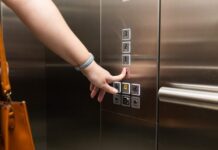 Reguli de siguranță în lift: ce nu trebuie să faci niciodată ce-sa-nu-faci-niciodata-in-lift.-reguli-pentru-a-fi-in-siguranta,-unele-pot-parea-banale