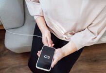 Aplicațiile care consumă bateria pe ascuns pot fi identificate cu un tool gratuit pentru Android aplicatiile-care-iti-consuma-bateria-pe-ascuns-pot-fi-descoperite-cu-acest-tool-gratuit-pentru-android