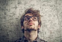 Diferența dintre termenii inteligent și deștept explicată de specialiști diferenta-dintre-„inteligent”-si-„destept”.-multi-romani-folosesc-gresit-termenii