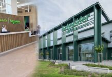 Schneider Electric prezintă soluții pentru fabrici net-zero și eliminarea unui gaz de 23.500 de ori mai poluant decât CO2 cum-construiesti-o-fabrica-net-zero-si-gasesti-o-solutie-inteligenta-pentru-eliminarea-unui-gaz-de-23500-de-ori-mai-poluant-decat-co2.-performanta-schneider-electric-din-dsps-si-al-sau-rm-airset