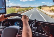 Transportatorii nu mai trebuie să facă muncă de manipulant, se pot sancționa dacă nu respectă legea sofer-de-camion,-nu-hamal-transportatorii-nu-mai-sunt-obligati-sa-faca-munca-de-manipulant.-amenzile-care-se-dau-celor-care-nu-respecta-legea