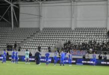 Trei fotbaliști ai FCSB 2006 au refuzat salutul galeriei pe Arcul de Triumf 3-fotbalisti-din-fcsb-2006-au-refuzat-la-final-sa-salute-galeria-ros-albastra,-pe-arcul-de-triumf