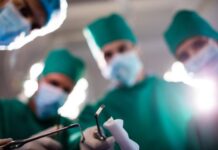 Medicii au realizat pentru prima dată transplantul simultan de ficat și doi rinichi de porc într-un pacient premiera-medicala:-medicii-au-transplantat-simultan-un-ficat-si-doi-rinichi-de-porc-intr-un-corp-uman