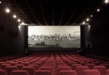 Românii continuă să meargă la cinema, suma înregistrată în conturi romanii-nu-renunta-la-mersul-la-cinema.-suma-impresionanta-care-a-ajuns-in-conturile-cinematografelor