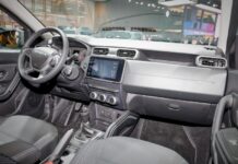 Uzura volanului Dacia ridică întrebări despre adevăratul kilometraj dacia-si-volanul-lucios:-uzura-normala-sau-semn-ca-kilometrajul-nu-spune-toata-povestea