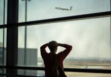 Hainele care pot bloca accesul în avion vara aceasta hainele-din-cauza-carora-nu-ti-se-permite-accesul-in-avion.-la-ce-sa-fii-atent-vara-aceasta-cand-pleci-in-concediu