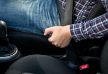 Analiză pentru identificarea vinovatului în cazul frânei de mână care ține doar pe o roată frana-de-mana-care-tine-prost-doar-pe-o-roata:-cablu,-etrier-sau-reglaj,-cum-identifici-vinovatul