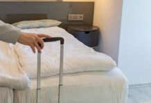 De ce este recomandat să fotografiezi camera de hotel după check-in de-ce-este-recomandat-sa-fotografiezi-camera-de-hotel-imediat-dupa-check-in.-gestul-simplu-care-te-poate-scuti-de-probleme