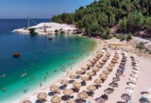 Taxă dublă pentru șezlonguri la Paradise Beach Thassos taxa-dubla-pentru-sezlonguri-in-thassos-daca-pleci-de-pe-plaja.-surpriza-de-care-s-a-lovit-o-familie-de-turisti-romani-la-paradise-beach
