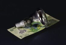 Detaliul de pe factura de energie care indică dacă plătești prea mult detaliul-de-pe-factura-de-energie-care-iti-arata-daca-platesti-prea-mult.-putini-romani-verifica-aceasta-rubrica