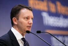 Siegfried Mureșan candidat la funcția de premier și declarația sa de avere siegfried-muresan,-rivalul-lui-sorin-grindeanu-pentru-functia-de-premier.-ce-arata-declaratia-sa-de-avere-si-evolutia-in-cariera