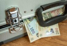 Specialiștii recomandă evitarea depozitului de sume mari de bani cash în casă de-ce-spun-specialistii-sa-nu-tii-sume-mari-de-bani-cash-in-casa.-riscurile-la-care-se-expun-romanii