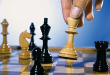 Meciul de șah din 1972, considerat un punct de cotitură în istorie omul-care-i-a-invis-pe-rusi-pe-tabla-de-sah:-meciul-din-1972-a-schimbat-istoria