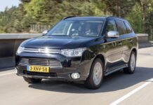 Un Mitsubishi Outlander PHEV a parcurs peste 500.000 km fără încărcare în Olanda un-mitsubishi-outlander-phev-a-trecut-de-500.000-km-fara-sa-fie-incarcat-vreodata:-povestea-surprinzatoare-a-unui-proprietar-olandez