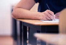 Baremul oficial pentru subiectele de Istorie la Bacalaureat 2026 bacalaureat-2026-ce-subiecte-au-avut-de-rezolvat-elevii-la-istorie.-baremul-oficial