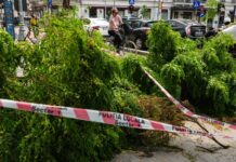 Bucureștiul caută soluții după inundațiile care au paralizat orașul capitala-cauta-solutii-dupa-inundatiile-care-au-paralizat-bucurestiul-primarul:-canalizarea-nu-mai-face-fata.-anm-a-emis-noi-avertizari-de-furtuni