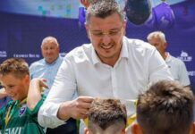 Jucător din Liga 2 vrea titlul în Superliga în următorii 5 ani isi-umfla-muschii-din-liga-2,-dupa-o-vara-plina-de-transferuri:-in-5-ani,-titlul-in-superliga.-sau-macar-cupa!